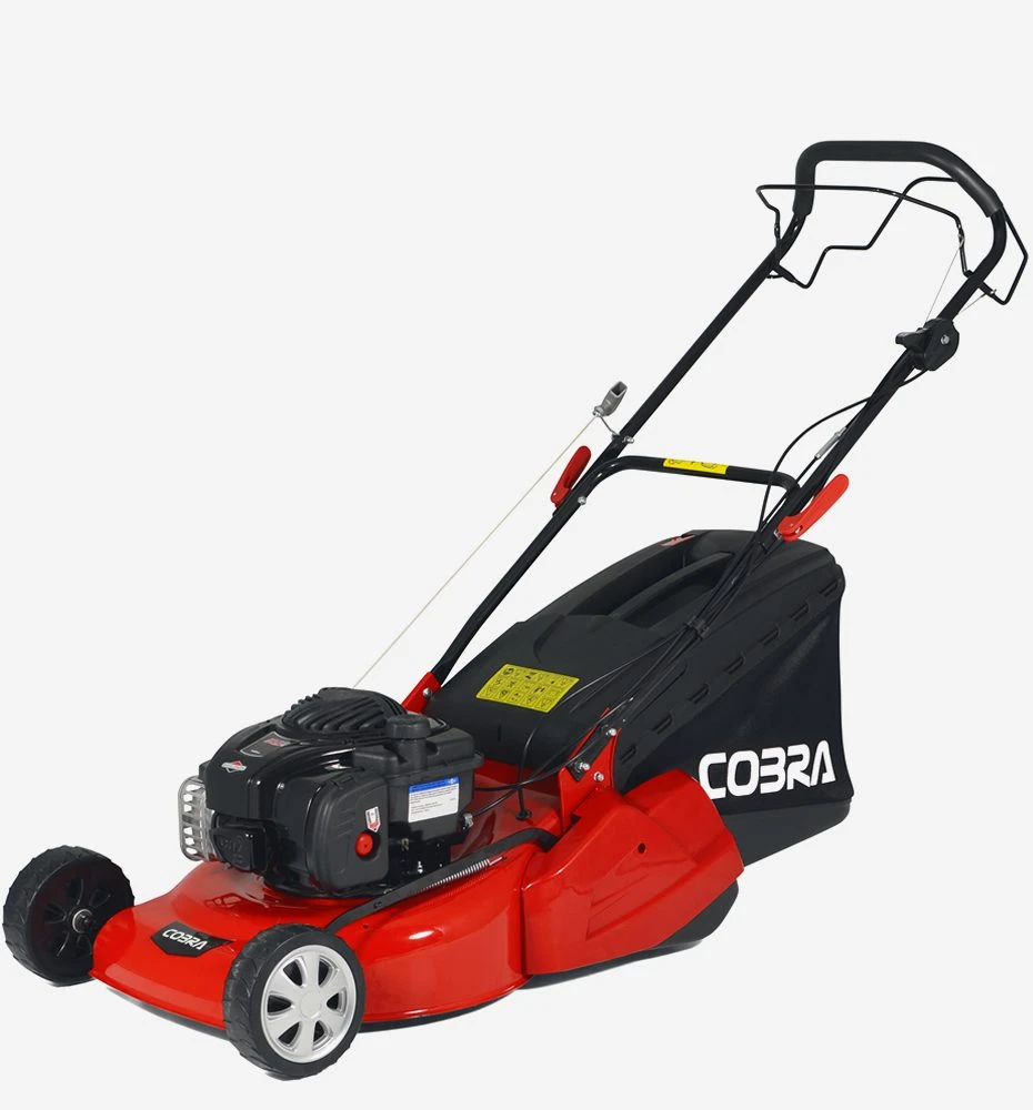 Cobra RM46SPBR 18" Petrol Powered Rear Roller Lawnmower - Alton Garden Centre 3 Cobra RM46SPBR 18" Petrol Powered Rear Roller Lawnmower - Alton Garden Centre